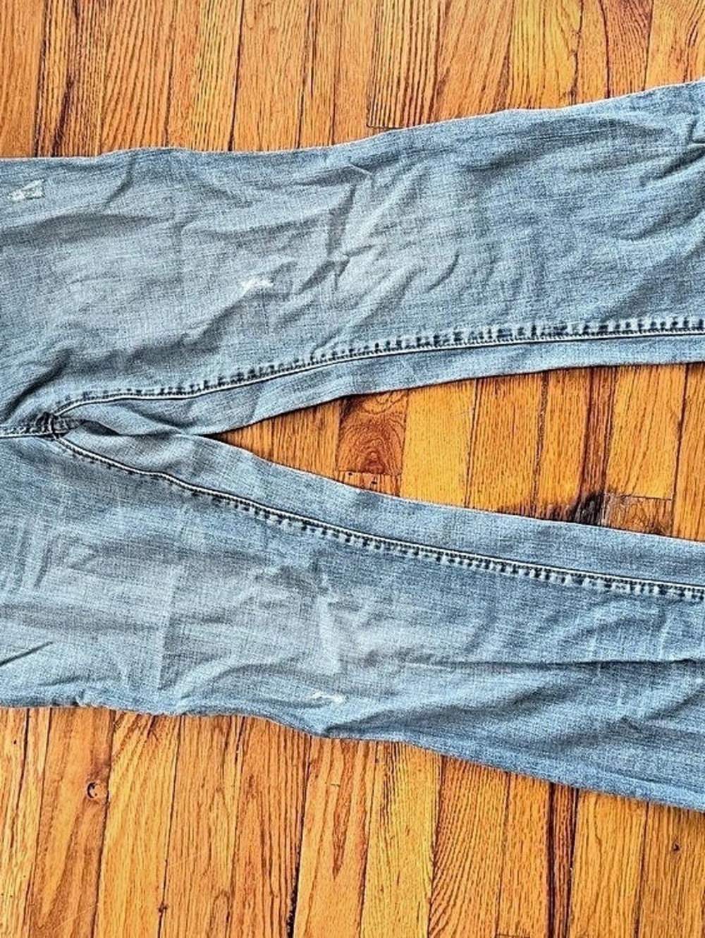 American Eagle Women’s Light Wash Jeans